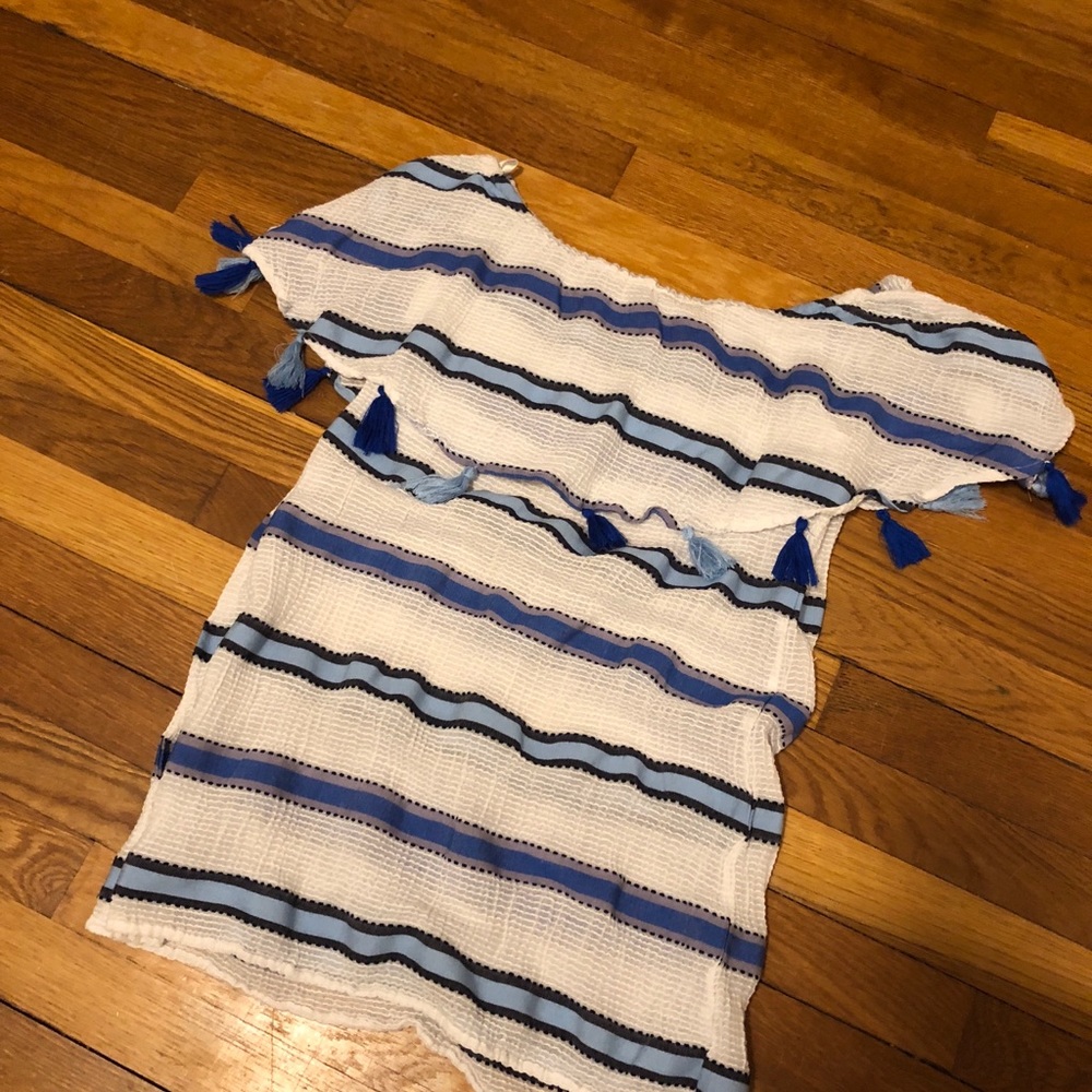 Size small beach coverup